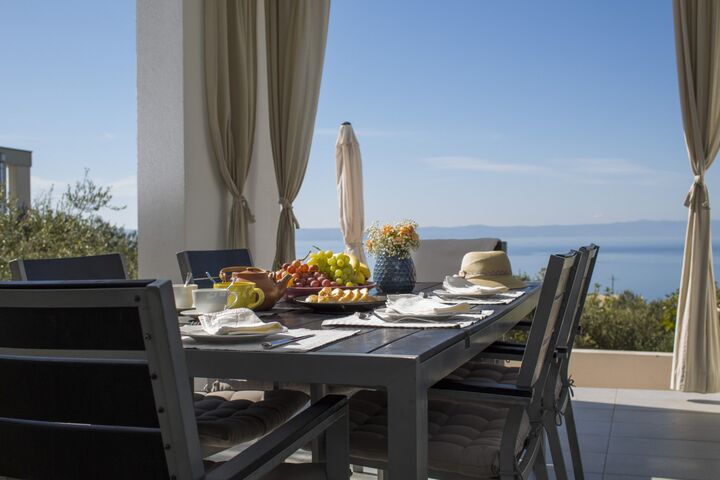 Luxury villa with pool, Makarska