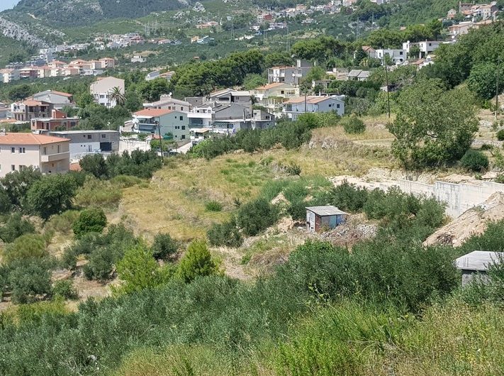 Building land Makarska – 1050m2