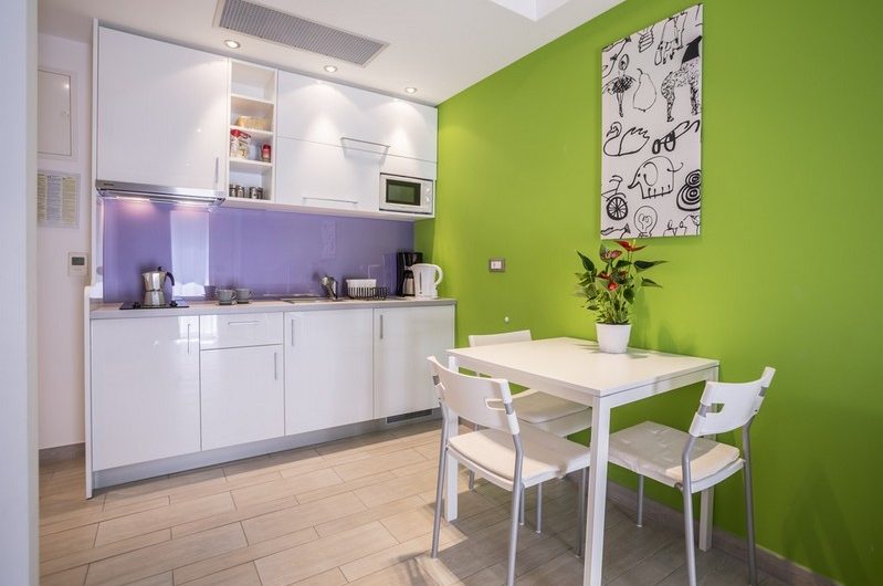 Attractive villa with swimming pool