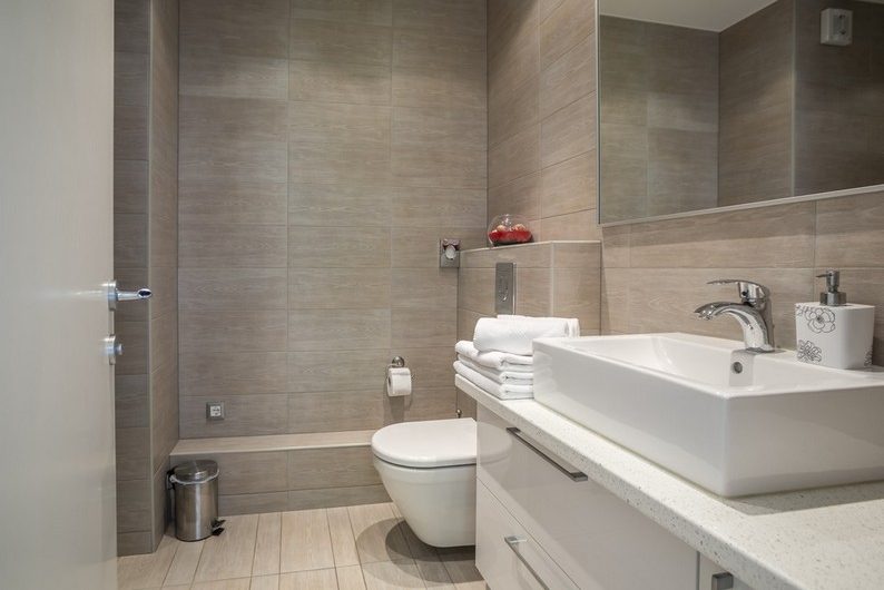 Attractive villa with swimming pool