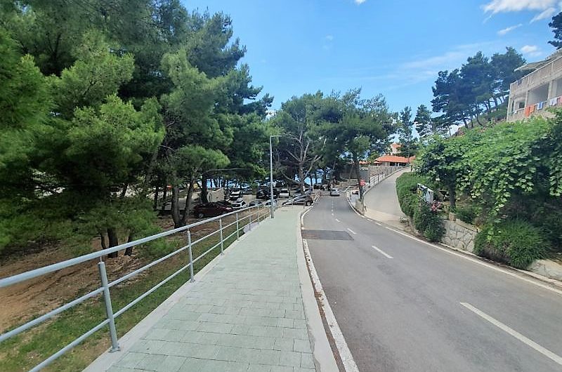 PARCEL OF LAND (655 M2) SECOND ROW TO THE SEA IN BRELA