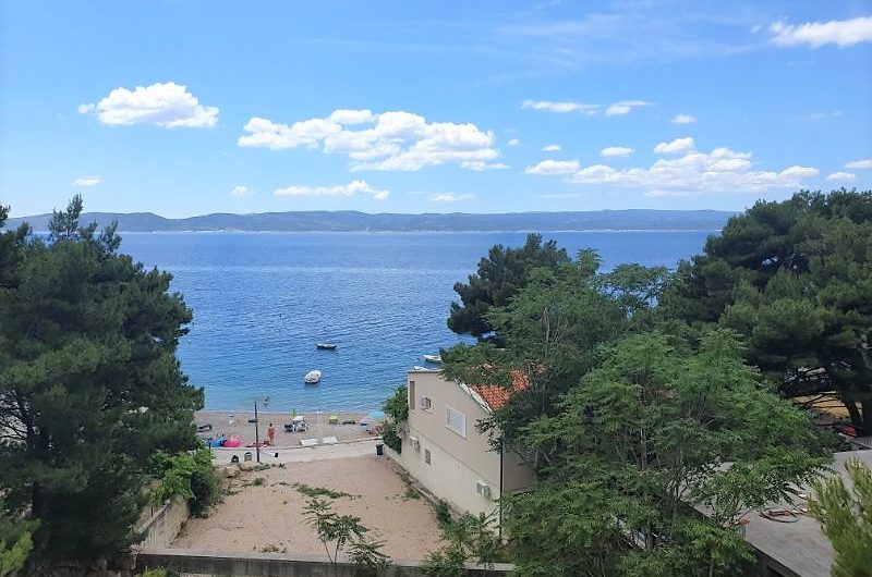 PARCEL OF LAND (655 M2) SECOND ROW TO THE SEA IN BRELA