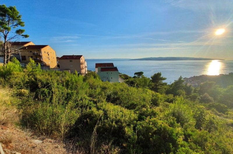 BUILDING LAND 500 M2 WITH A SEA VIEW IN KRVAVICA