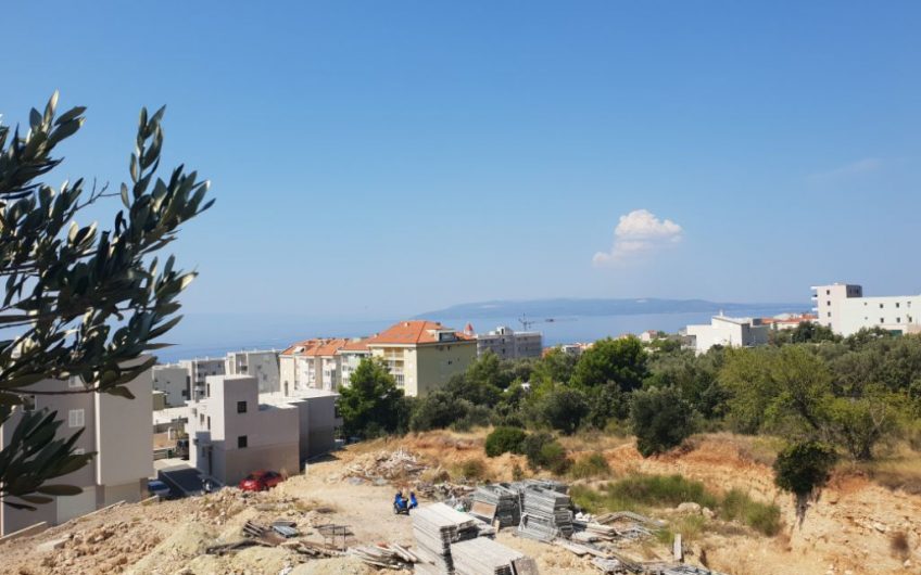 VERY ATTRACTIVE PARCEL OF LAND (2170 M2) IN MAKARSKA