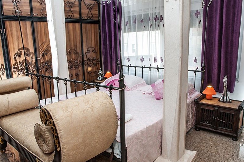 HOUSE WITH A RESTAURANT IN THE CENTRE OF MAKARSKA