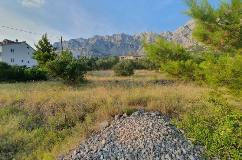 Makarska building plot 1597m2