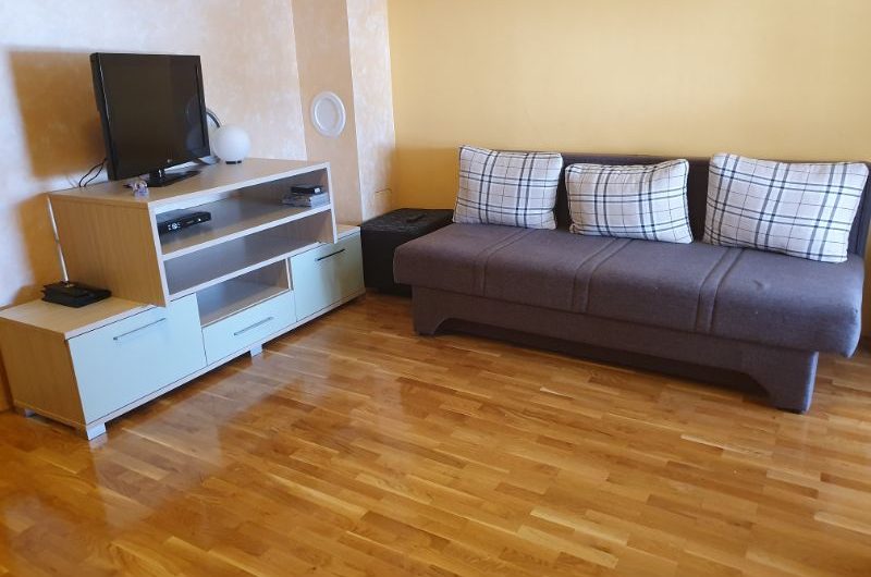 FURNISHED APARTMENT IN THE EASTERN PART OF MAKARSKA