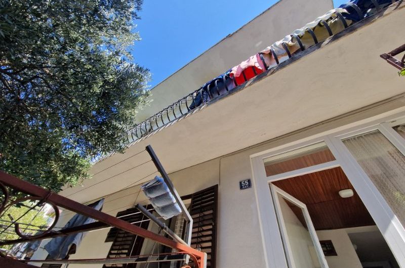 Tučepi apartmanska kuća
