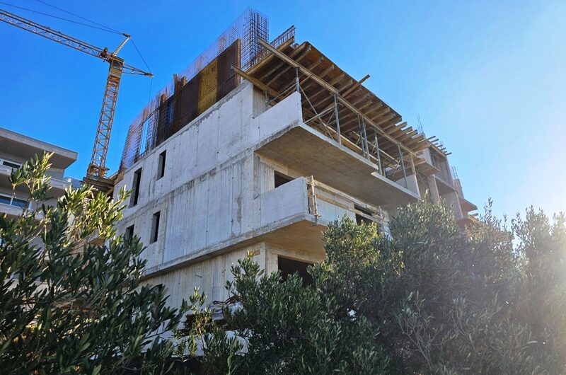 Tučepi trosobni stanovi novogradnja-PRODANO