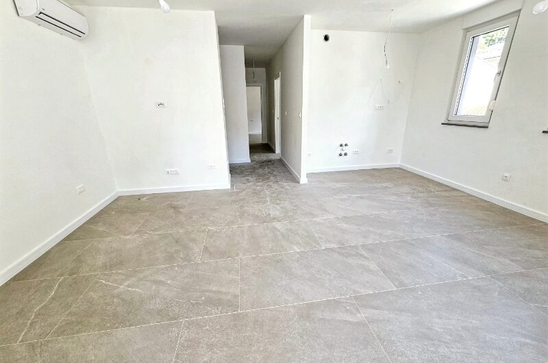 Baška voda luksuzan apartman blizu mora