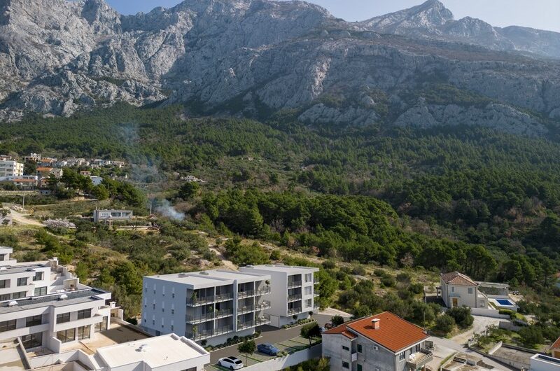 Makarska stanovi novogradnja Veliko brdo