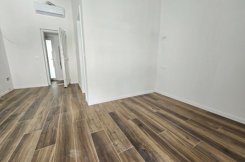 Makarska nova garsonjera Zelenka