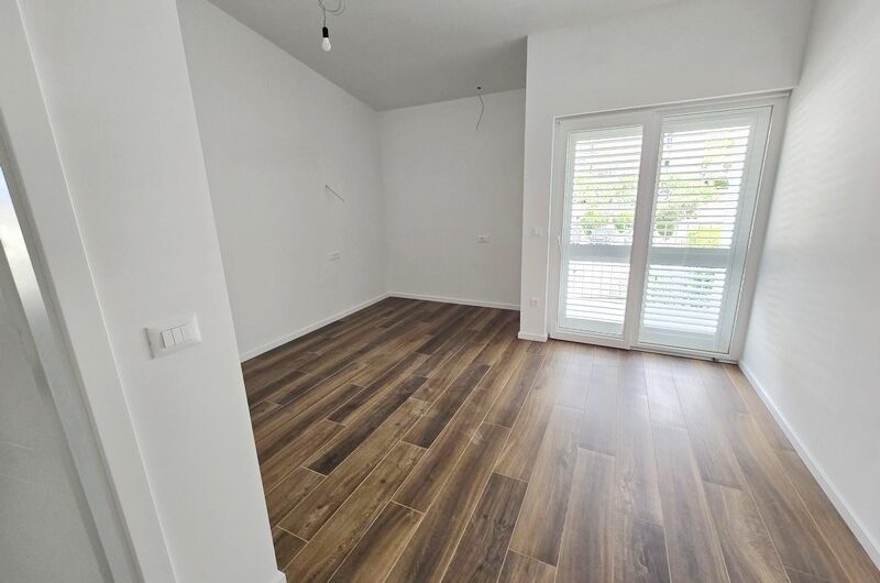 Makarska nova garsonjera Zelenka