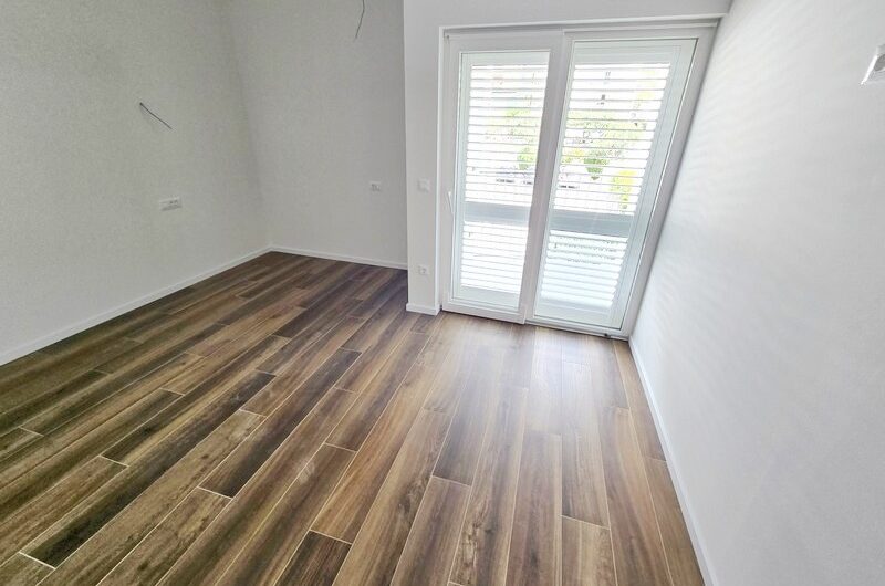 Makarska nova garsonjera Zelenka