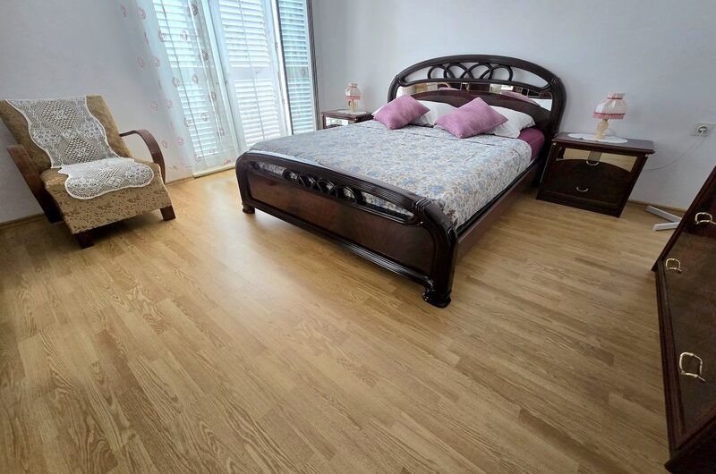 Zaostrog, prekrasna apartmanska kuća