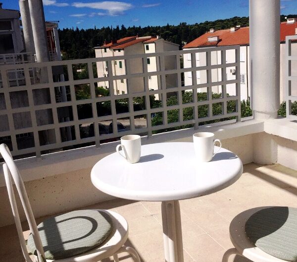 Makarska jednosoban stan istočni dio grada