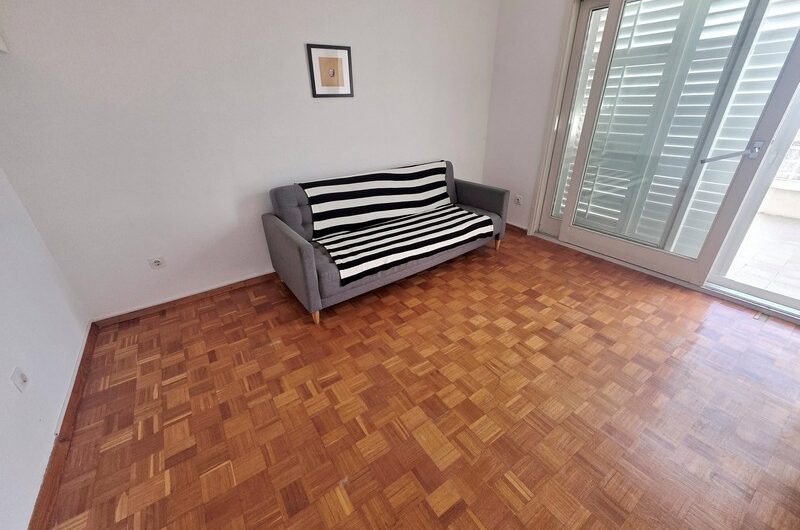 Makarska jednosoban stan istočni dio grada