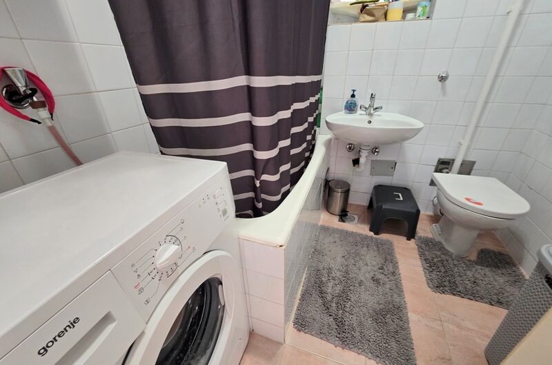 Makarska jednosoban stan istočni dio grada