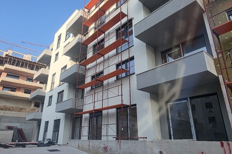 Makarska, prostran dvosoban stan novogradnja