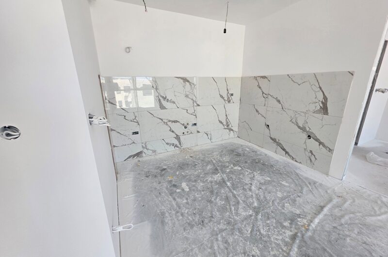 Makarska, prostran dvosoban stan novogradnja