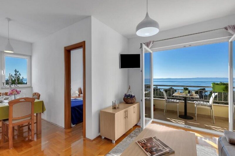 Makarska, dvosoban stan s pogledom na more