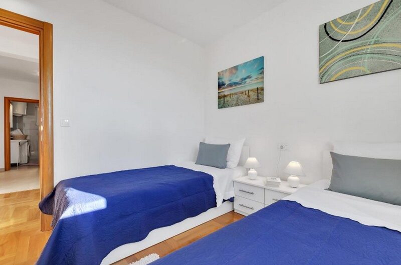 Makarska, dvosoban stan s pogledom na more