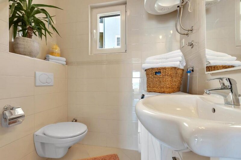 Makarska, dvosoban stan s pogledom na more