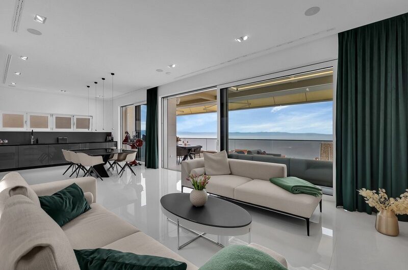 Tučepi atraktivan stan s pogledom na more