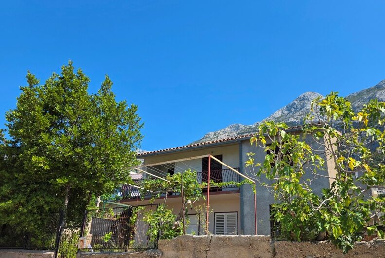 Makarska kuća s pogledom na more