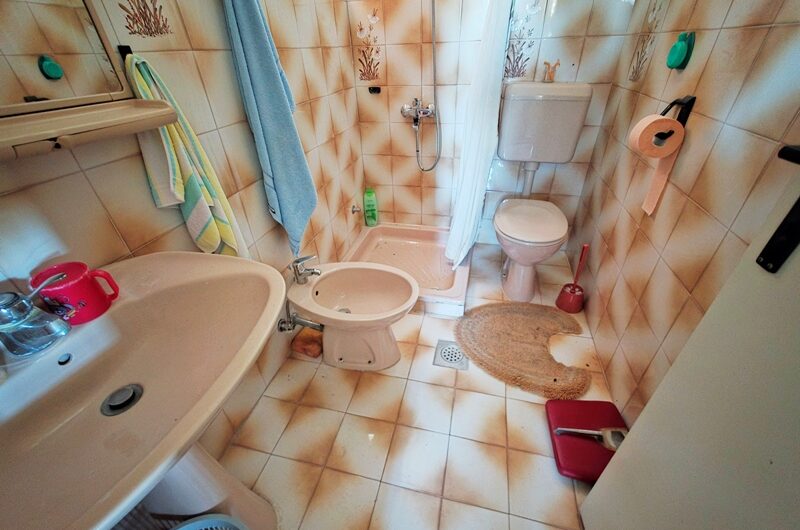 Makarska kuća s pogledom na more