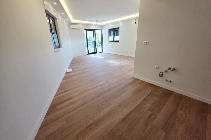 Makarska centar, dvosoban stan novogradnja