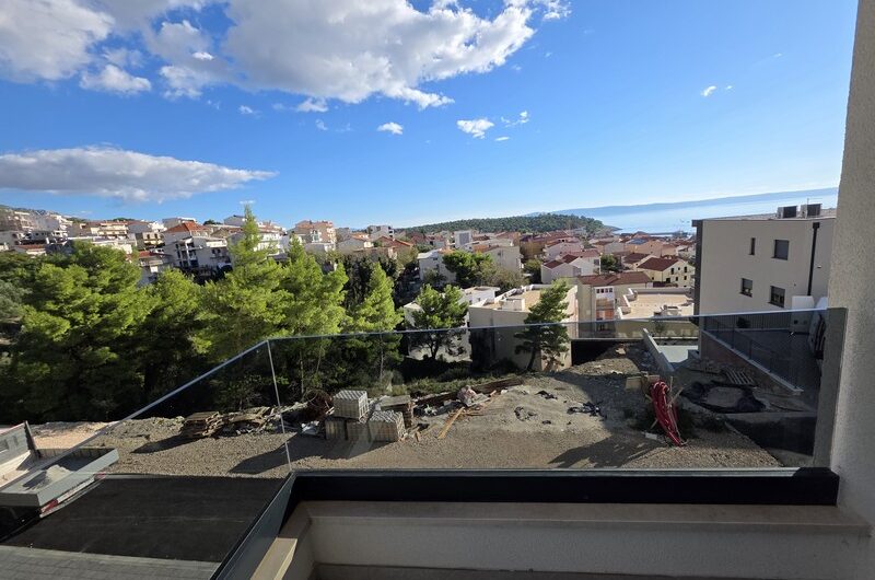 Makarska centar, dvosoban stan novogradnja