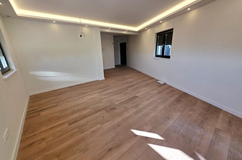 Makarska centar, dvosoban stan novogradnja