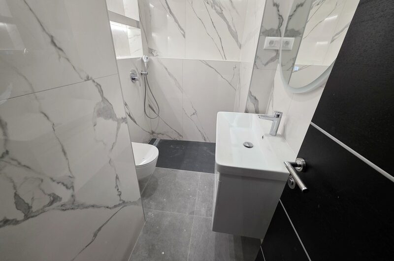 Makarska centar, dvosoban stan novogradnja