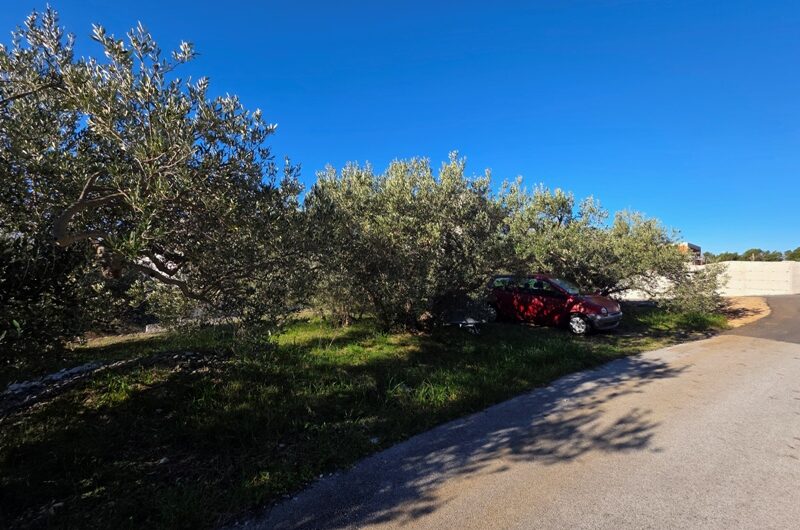 Makarska, zemljište 615m2 s Idejnim projektom