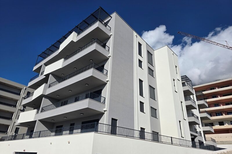 Dvosoban stan s pogledom novogradnja