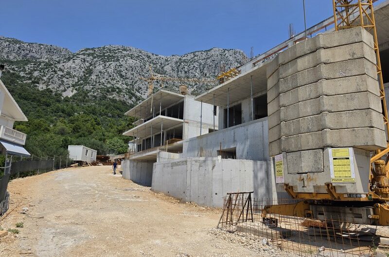 Jednosobni luksuzni stanovi u novogradnji blizu mora u Živogošću