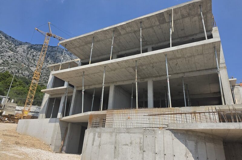 Jednosobni luksuzni stanovi u novogradnji blizu mora u Živogošću