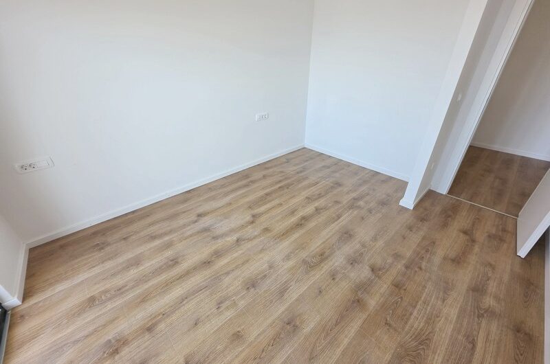 Dvosoban stan s pogledom na more – Novogradnja