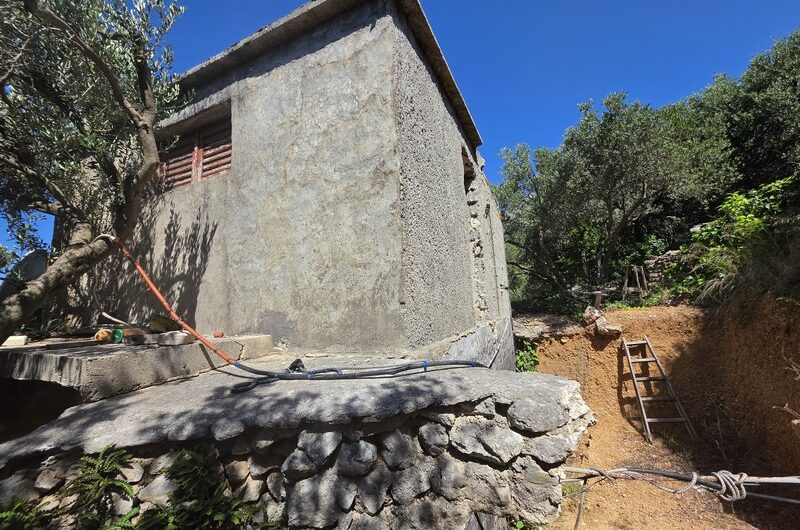 Kuća na odličnoj lokaciji s pogledom na more Tučepi