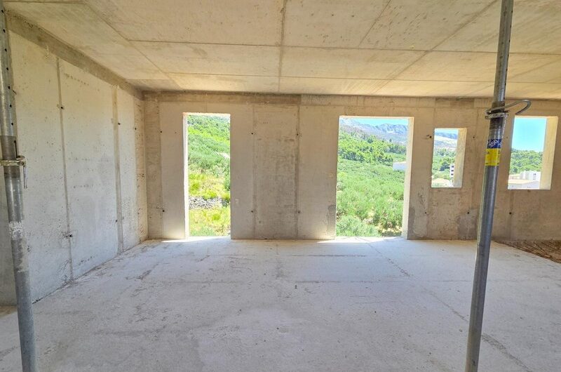 Tučepi, trosoban stan novogradnja